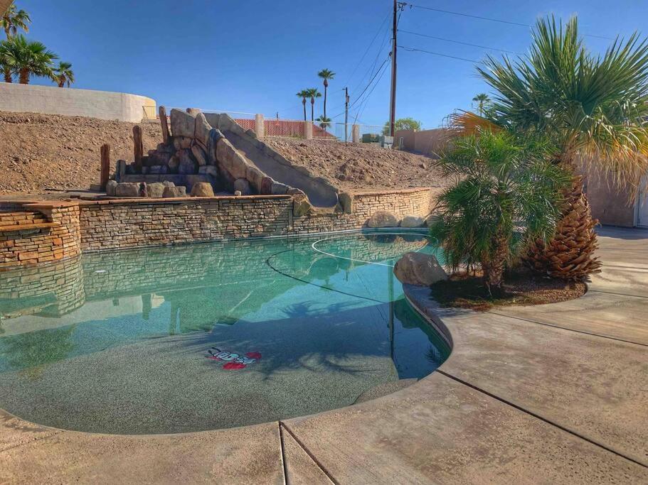 Ultimate Backyard-Pool/Spa. Slide. Lakeview. Ball Лейк-Гавасу-Сіті Екстер'єр фото